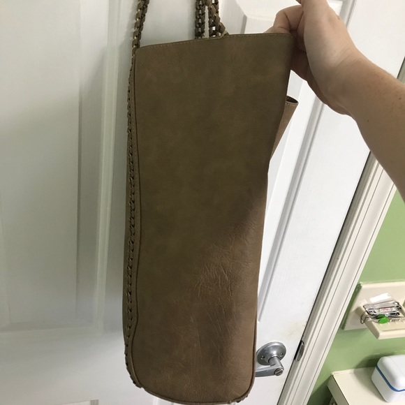 Brown/tan colored bag with brass metal detailing - Picture 8 of 8